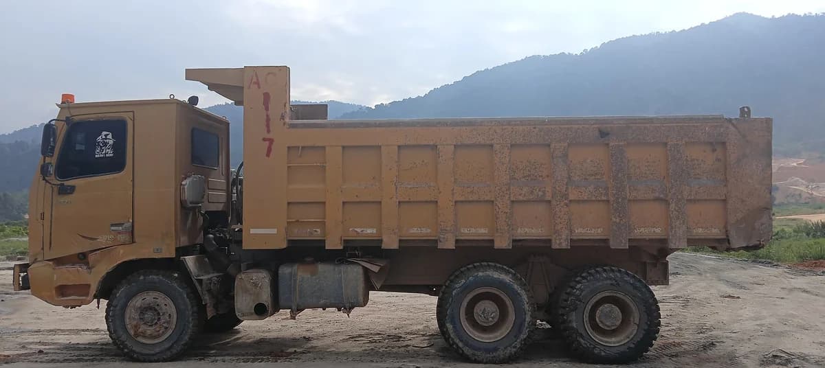 SINOTRUK | Dump Truck | ZZ3259N384PB3 | 2017 | Used | AC117 - Image 7