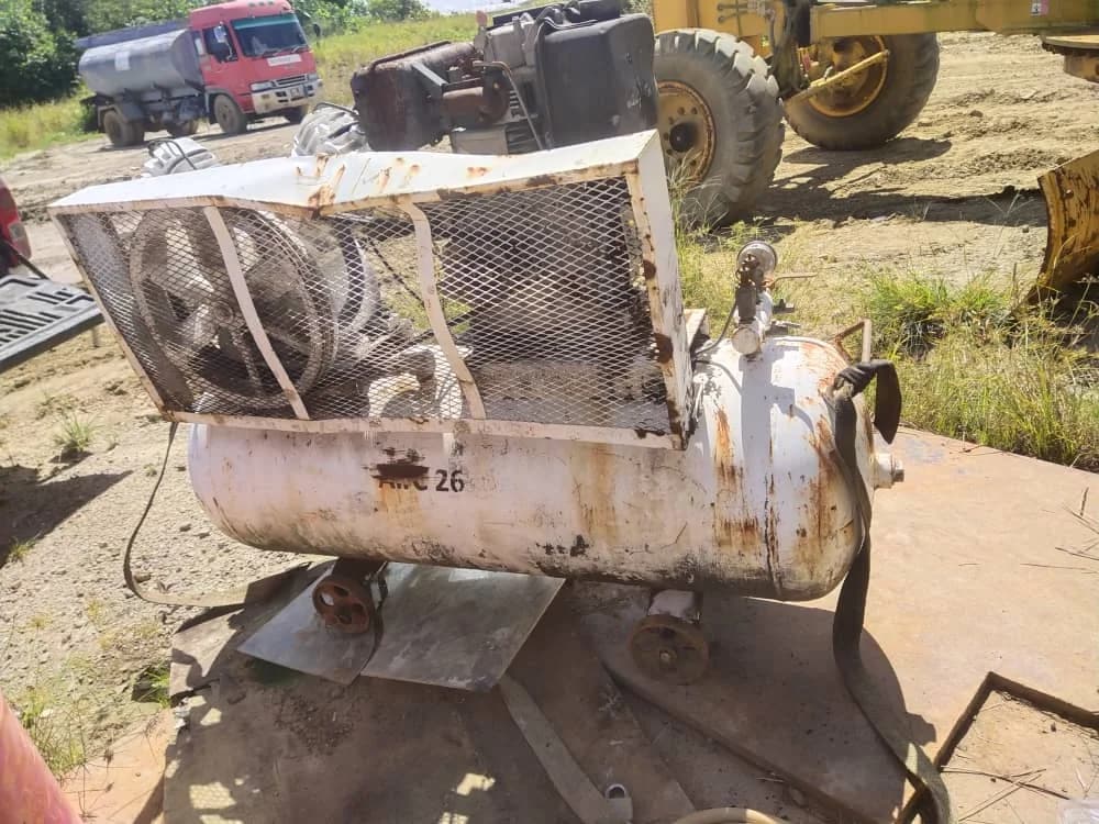 Adachi | Air Compressor | AirC 26 | Used | ADH-205D - Image 3