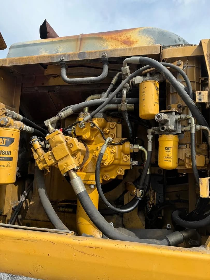 Caterpillar | Excavator | 330D | CAT0330DPNBD00551 | Heavy-duty construction equipment - Image 8