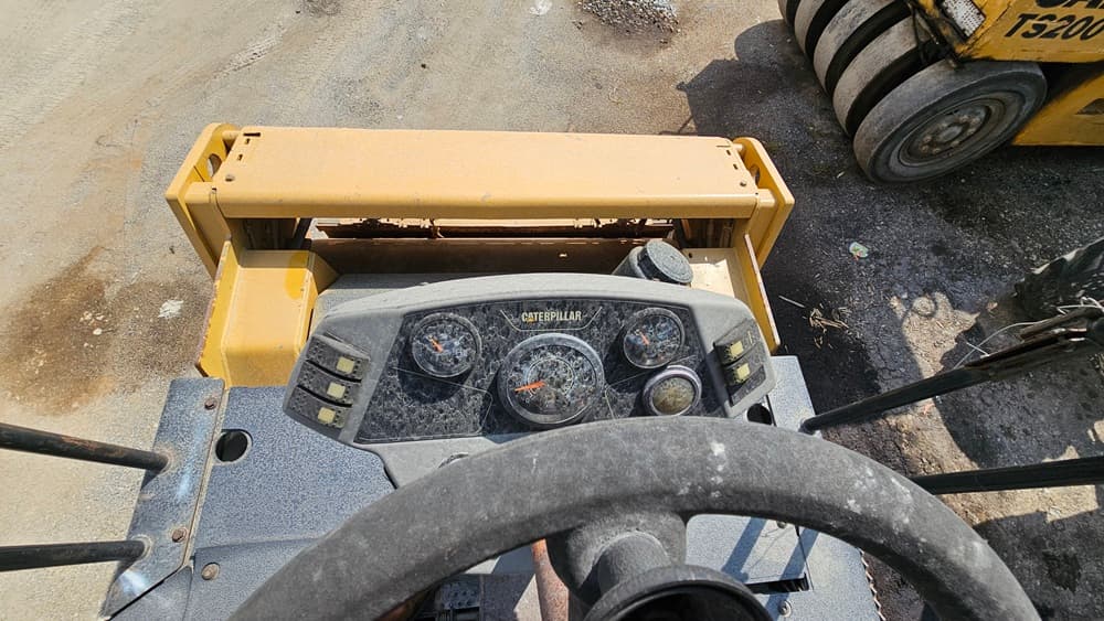 Caterpillar CB434D Roller Compactor for Sale – Used, 2011, Good Condition - Image 7