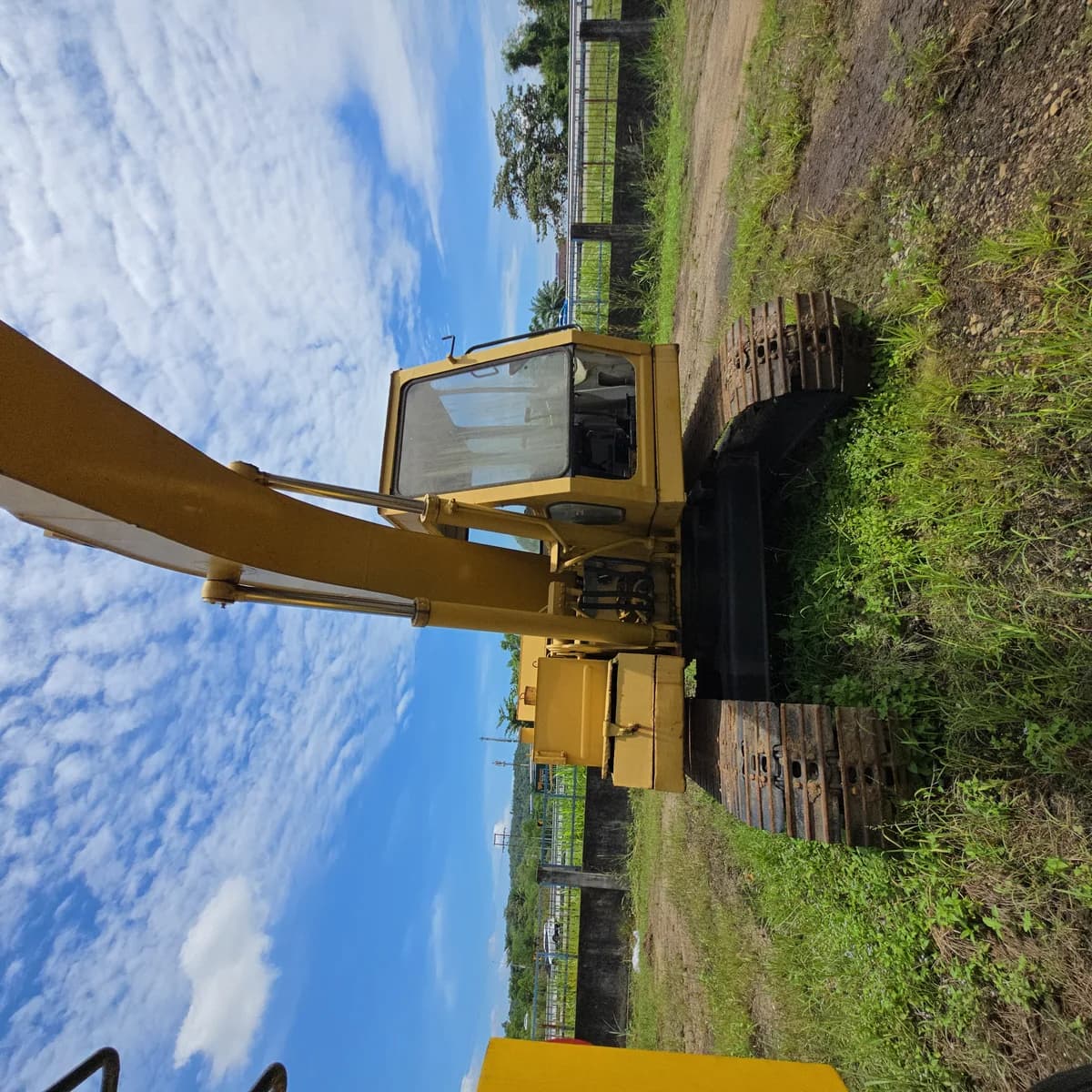 Caterpillar | Excavator | CAT-E120 | Used | Unregistered -- No Documents - Image 4