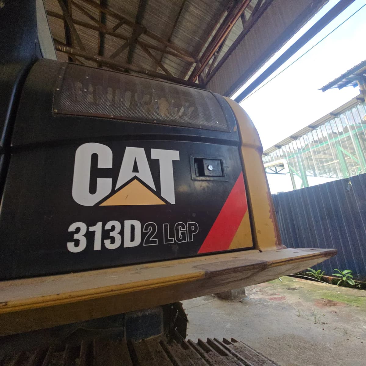 Caterpillar | Excavator | CAT-313D | Used | Unregistered Japan -- Unfurbished - Image 3