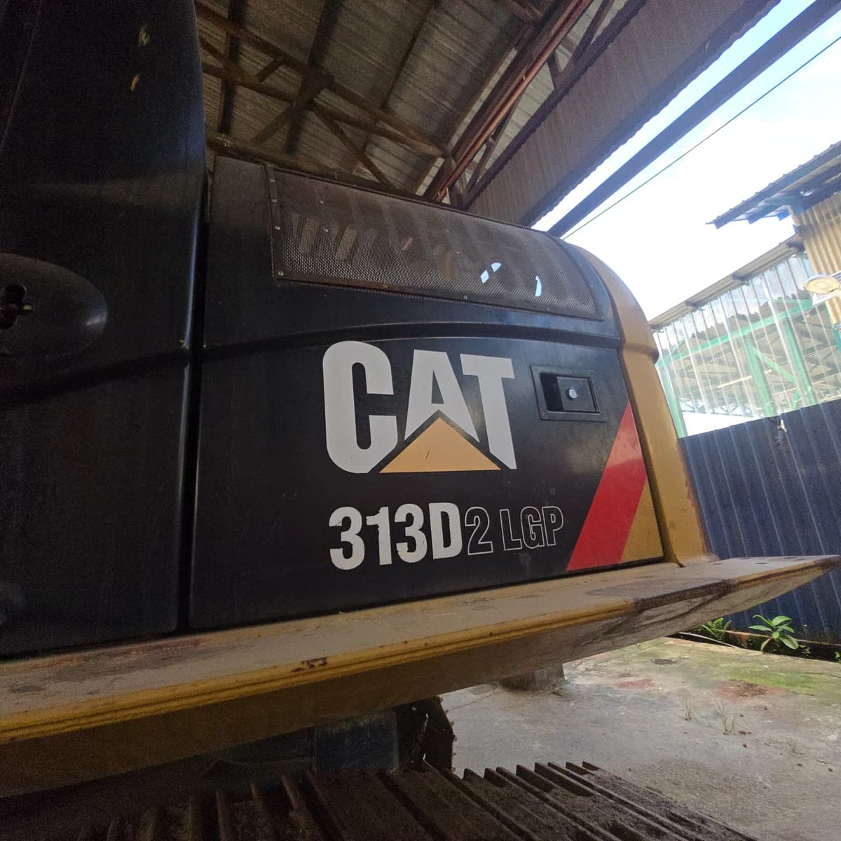 Caterpillar | Excavator | CAT-313D | Used | Unregistered Japan -- Unfurbished - Image 6
