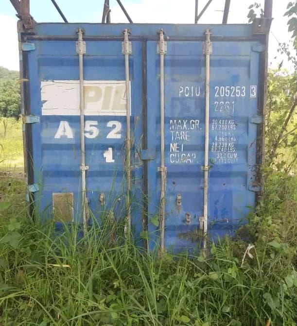 PIL Shipping Container 20ft PCIU 205253 | A52 | Used, Weathered - Image 3