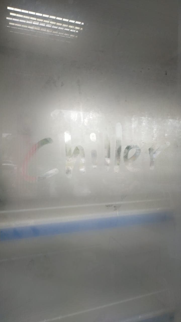 Used - Crafs 6-Doors Display Showcase Chiller (2018) - Image 4
