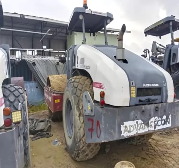 Dynapac CA30D Compaction Roller - 2021 - CP70 | Used - Image 3