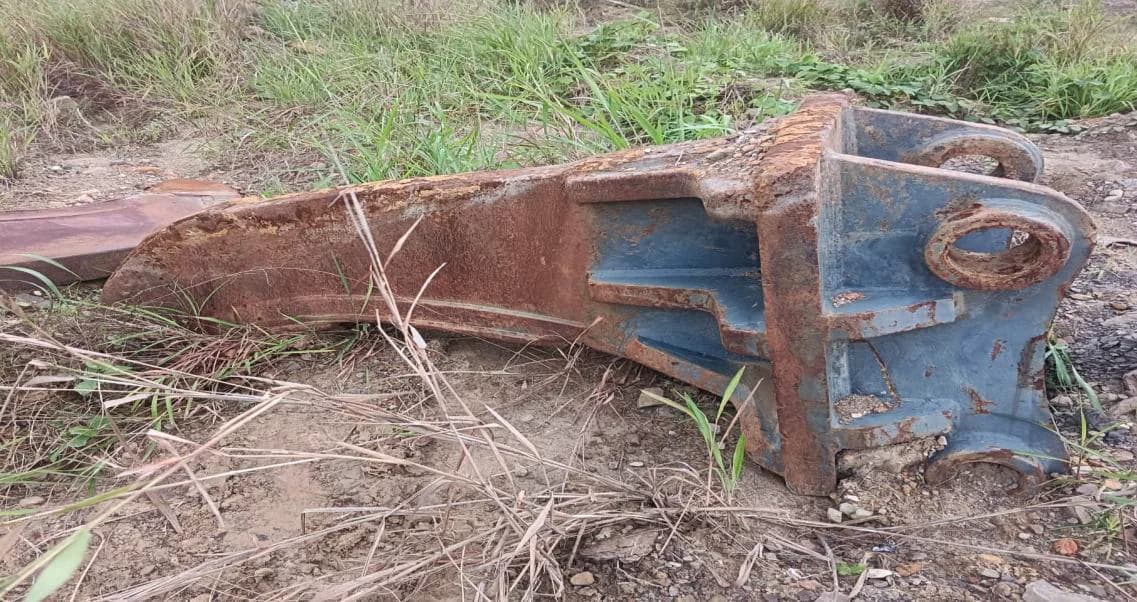 Excavator Ripper Attachment | Heavy Duty, Used Condition
