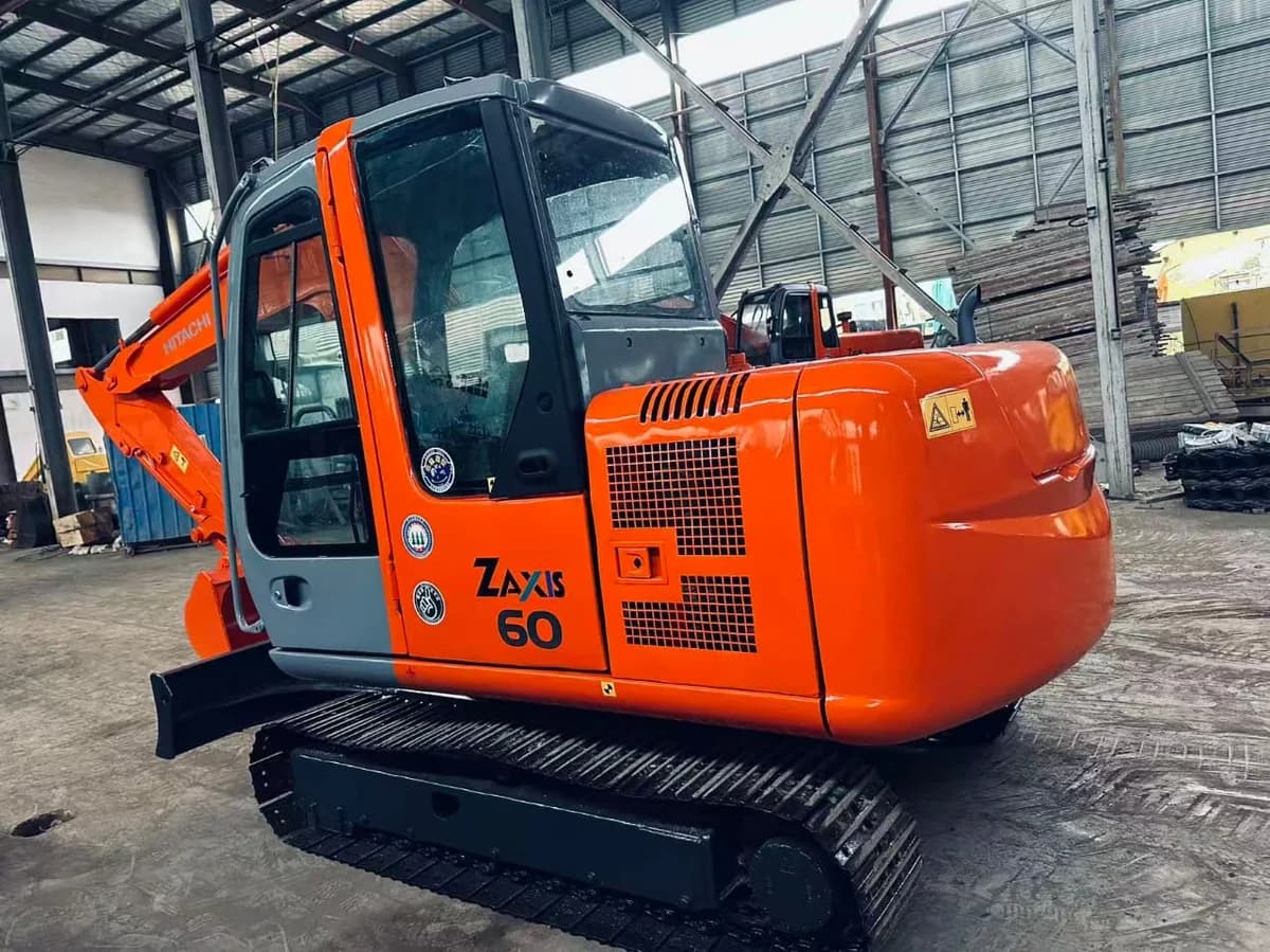 Hitachi | Excavator | ZX60 | Used --> Refurbished - Image 1