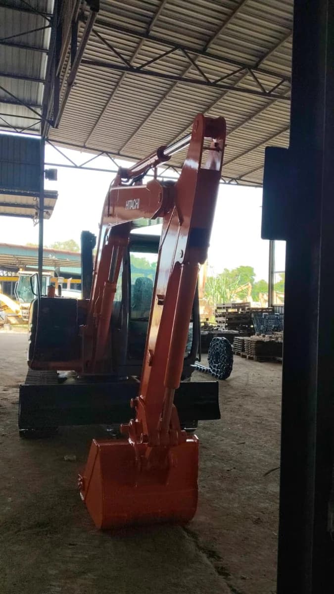 Hitachi | Excavator | ZX60 | Used --> Refurbished - Image 6