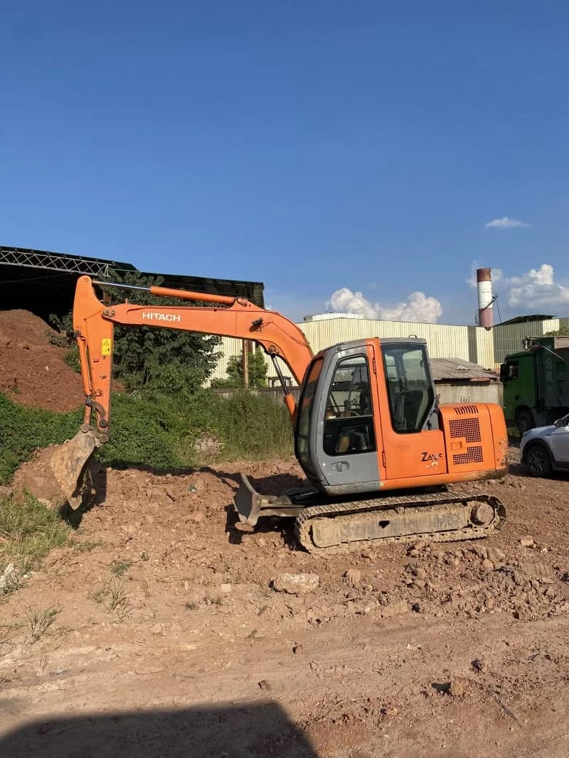 Hitachi | Excavator | ZX60 | Used -- Unfurbished - Image 3