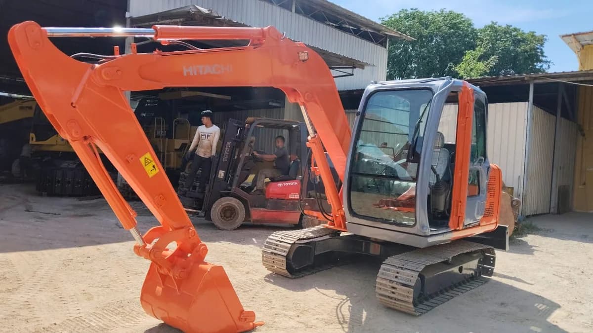Hitachi | Excavator | ZX60 | Used -- Unfurbished - Image 7