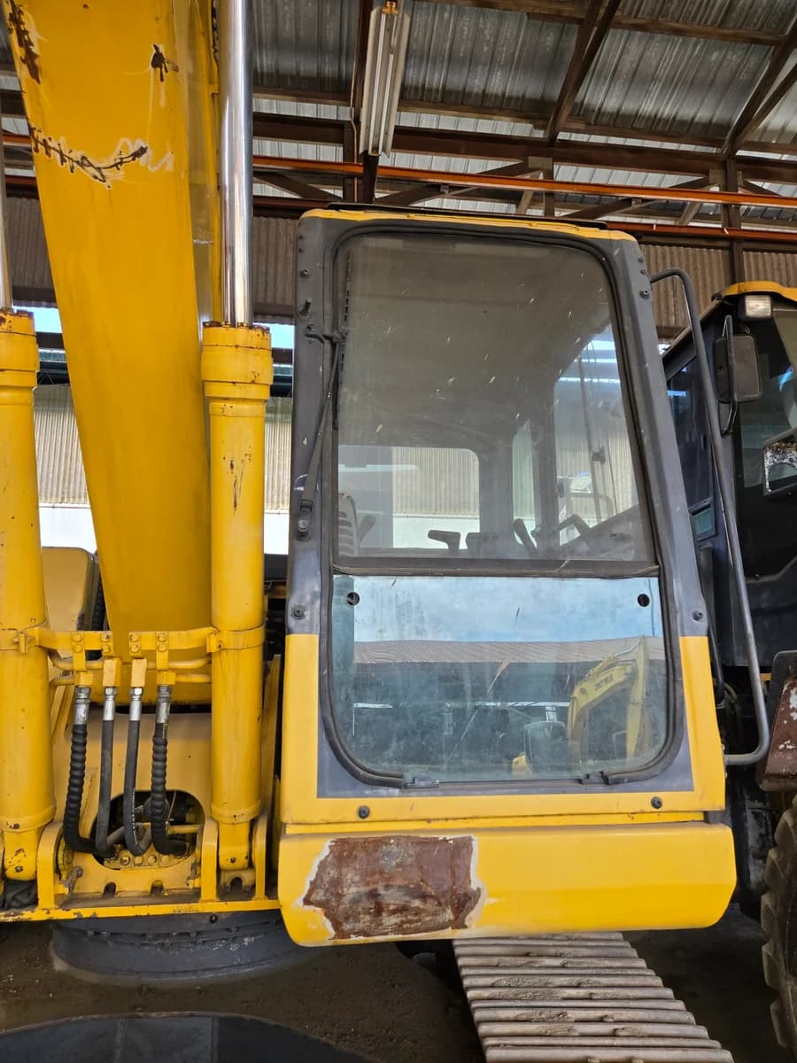 Komatsu | Excavator | PC200-8 | Used | Unregistered Singapore - Image 5