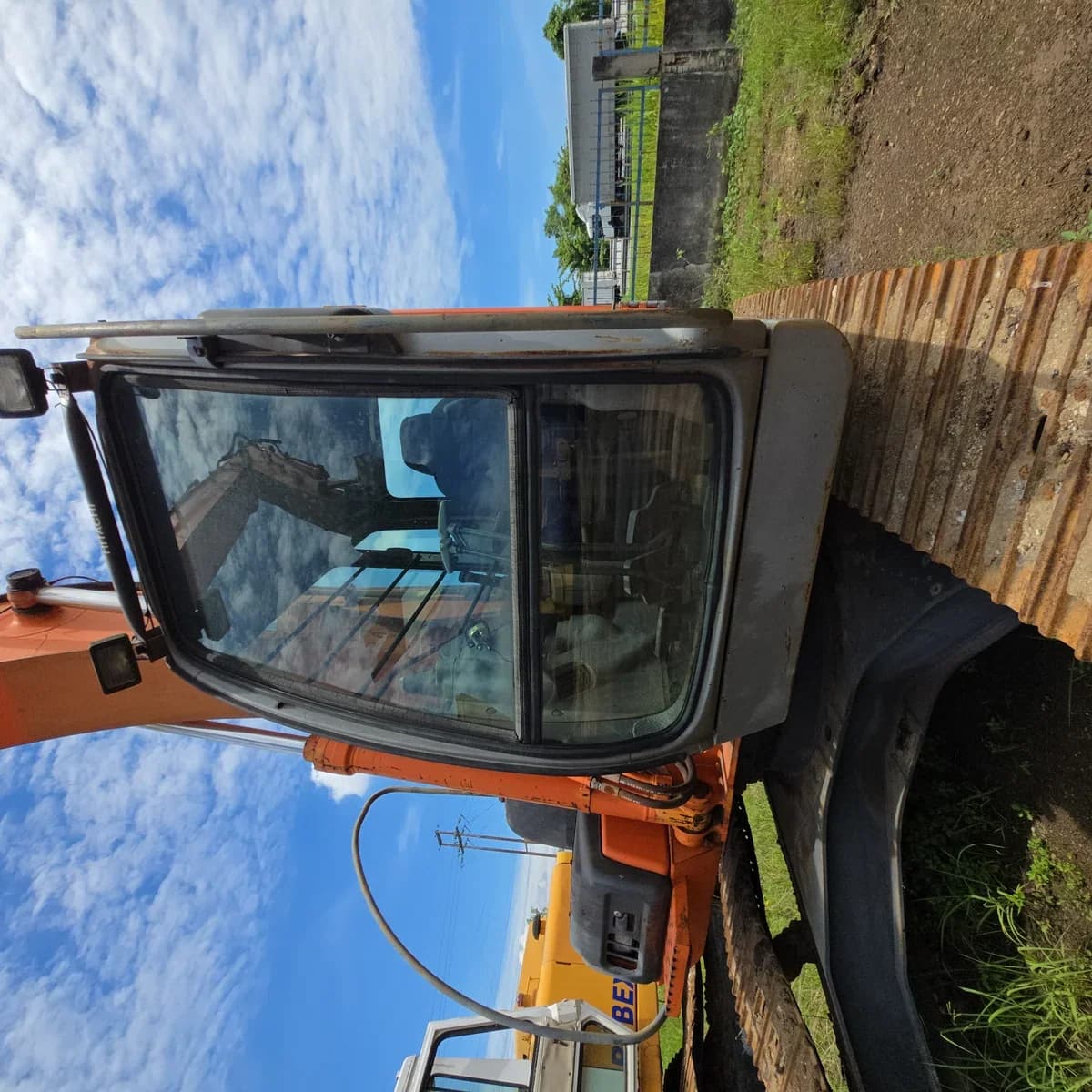 Hitachi | Excavator | ZX200LC | 2015/2022 | Used - Image 17