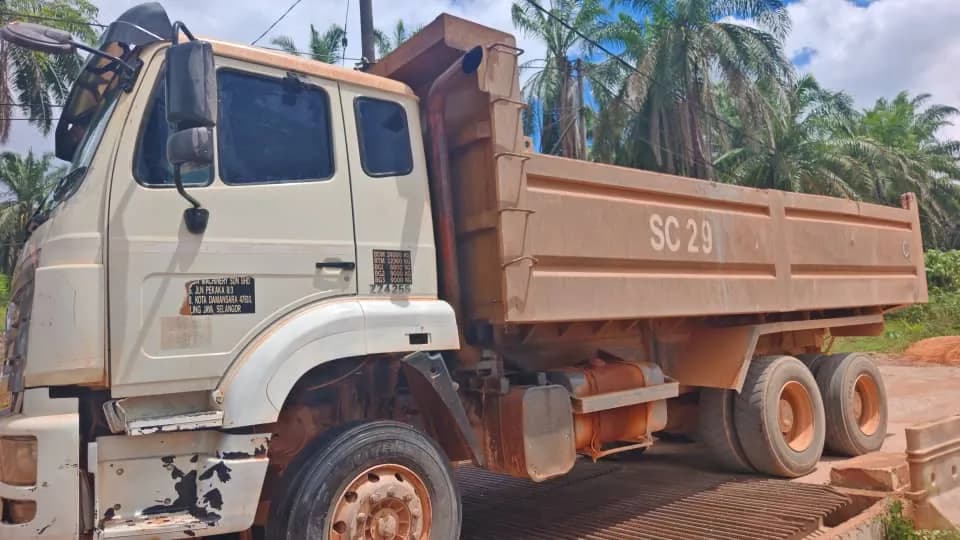 HOHAN | Dump Truck | ZZ4255 | 2018 | Used | SC29 - Image 1
