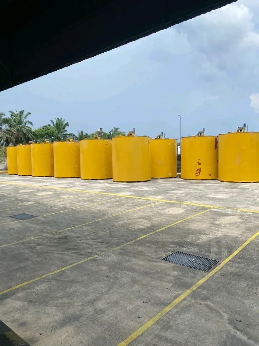 Industrial Manufacturing Boiler | Used, Heavy-Duty Metal Tank - Image 5