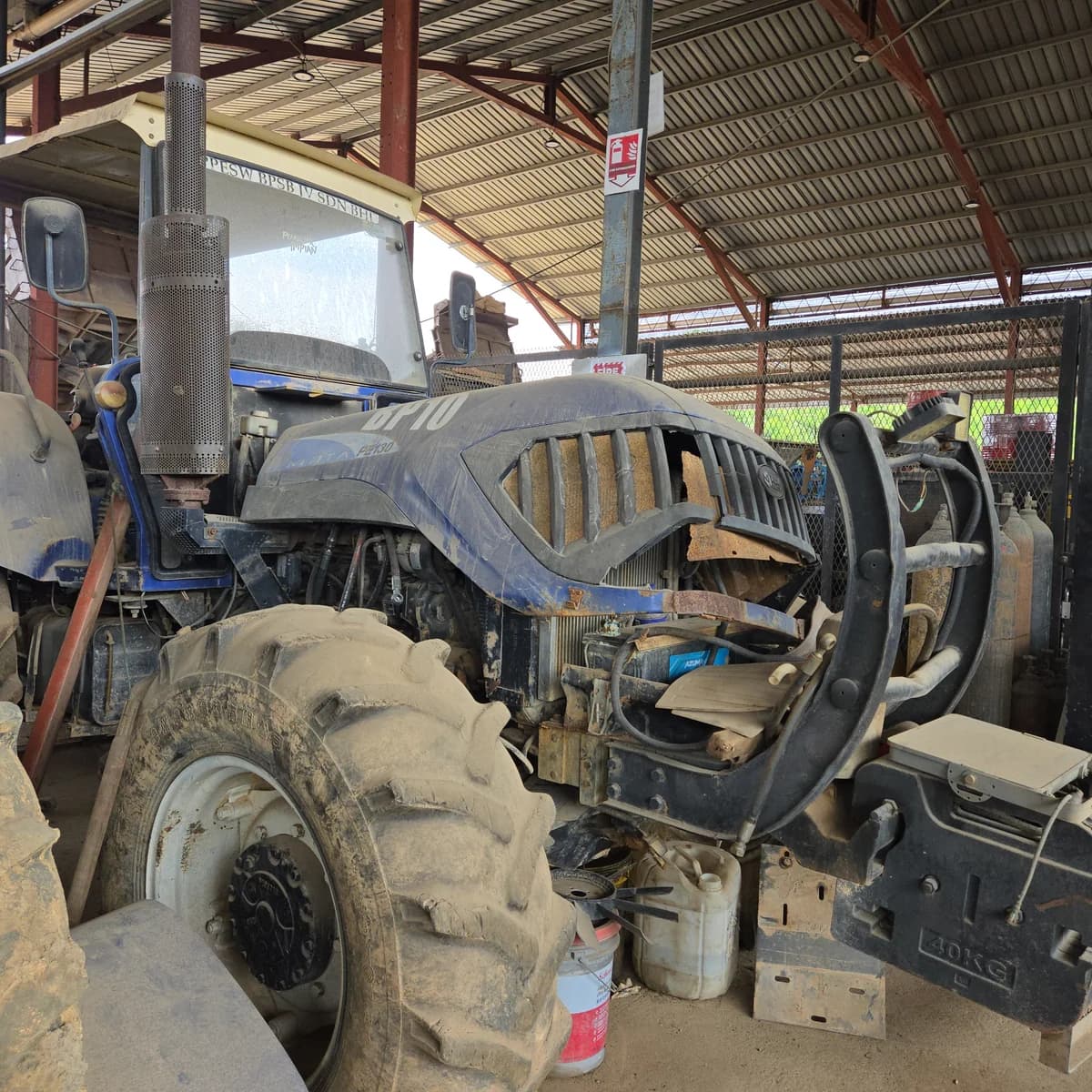 Kinta | Tractor 4WD | PE130 | 2017 | Used | BP10 - Gearbox Reverse Gear Noisy - Image 3