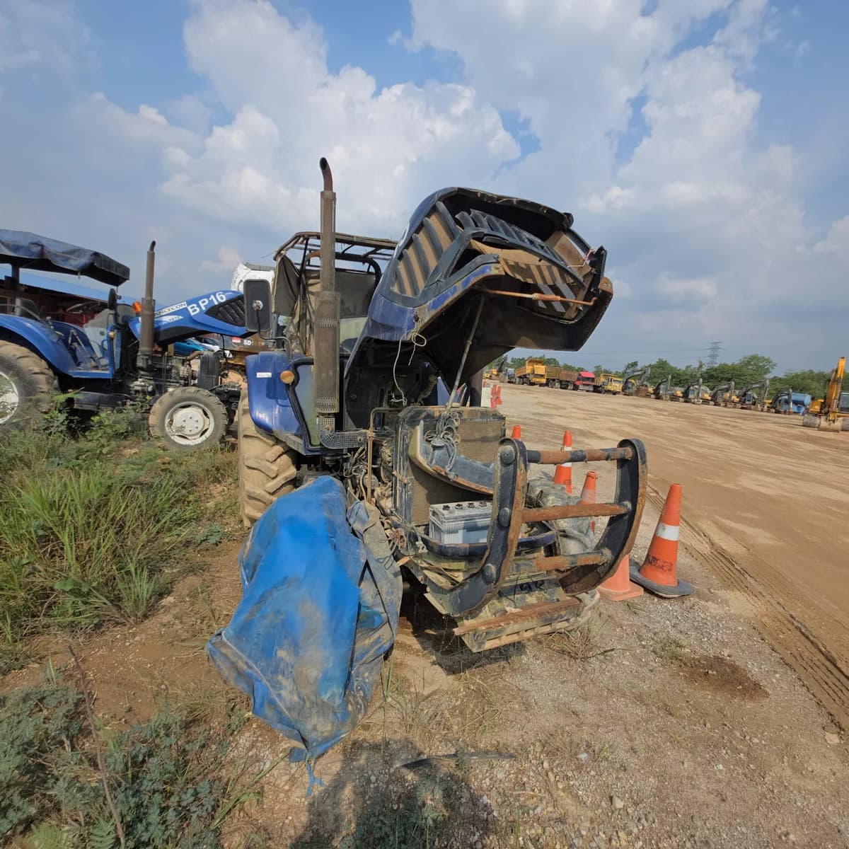KINTA | Tractor 4WD | SB70 | 2017 | Used | BP15 -- Engine cannot start, Challenges in Fuel System - Image 8