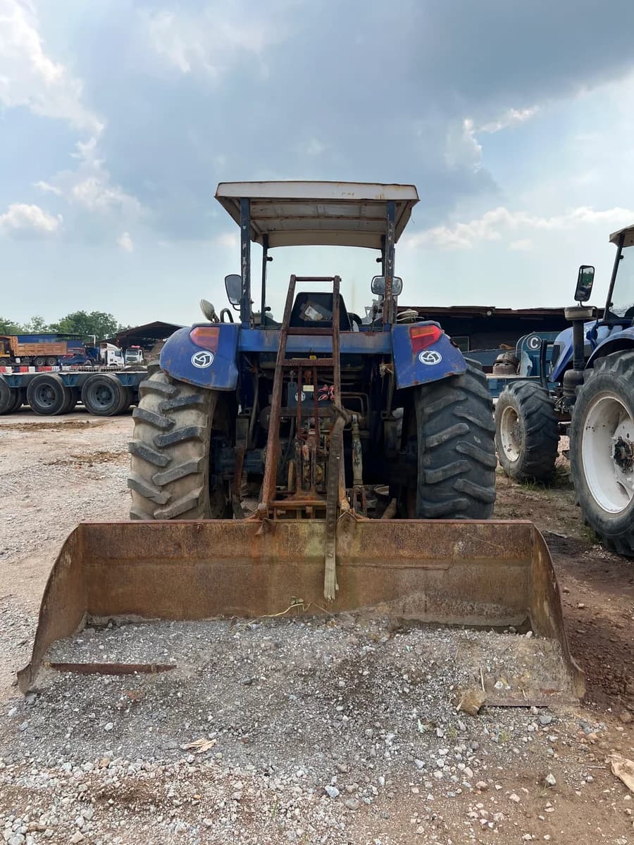 Kinta | Tractor 4WD | PE 130 | 2017 | Used | BP22 - Image 6