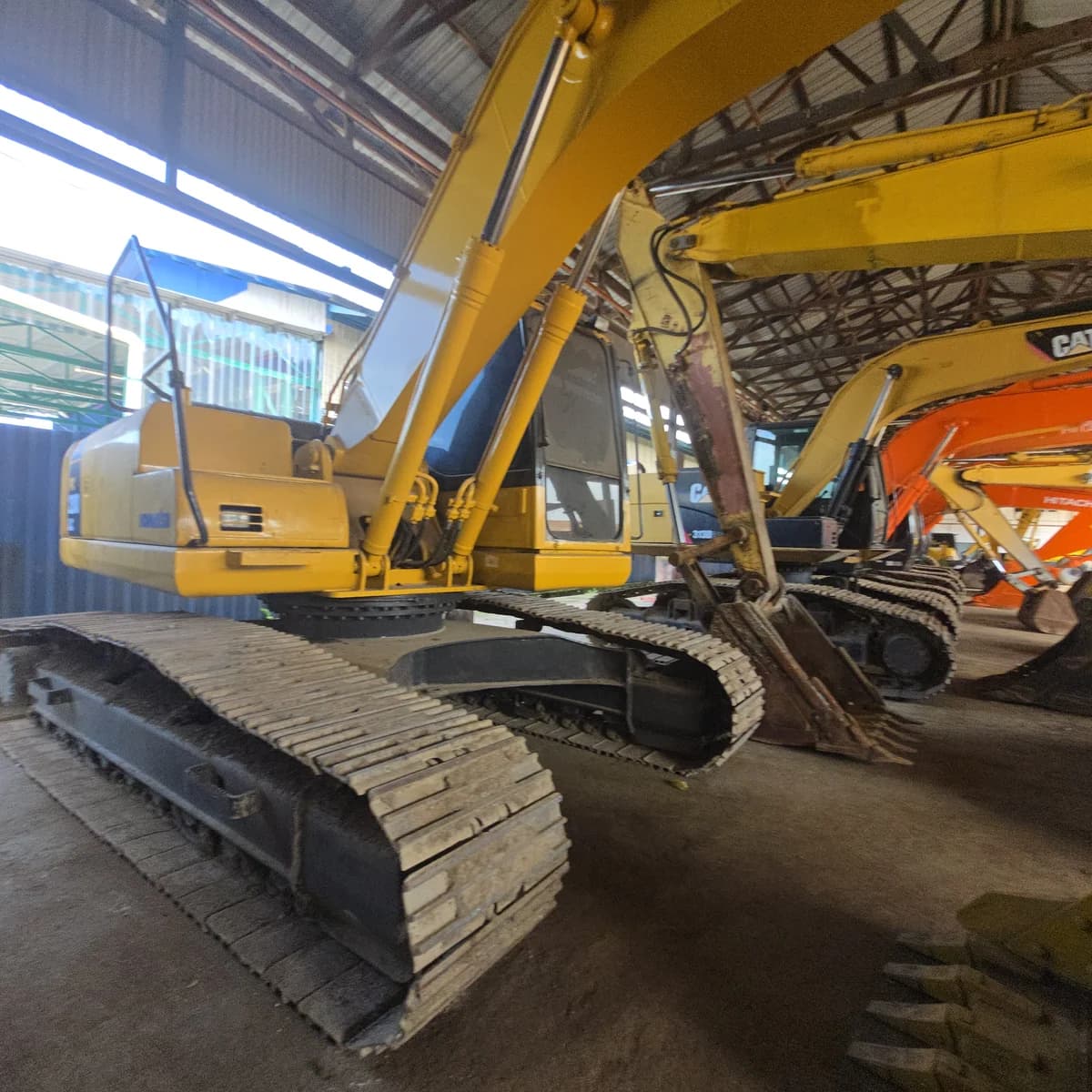 Komatsu | Excavator | PC200-8 LC | Used | Unregistered Singapore - Image 9