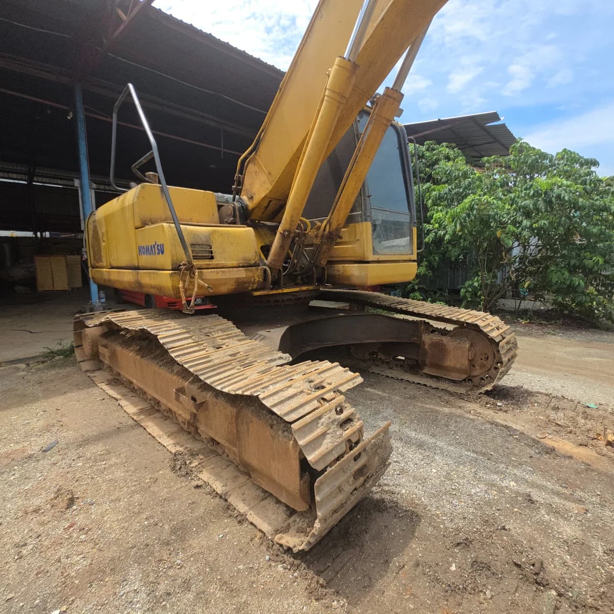 Komatsu | Excavator | PC200-8 | Used | Unregistered Singapore - Image 4