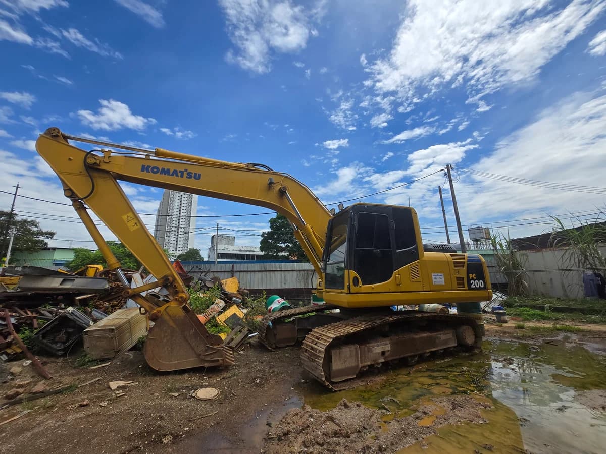 Komatsu | Excavator | PC200-8 | Used | Unregistered Singapore - Image 5
