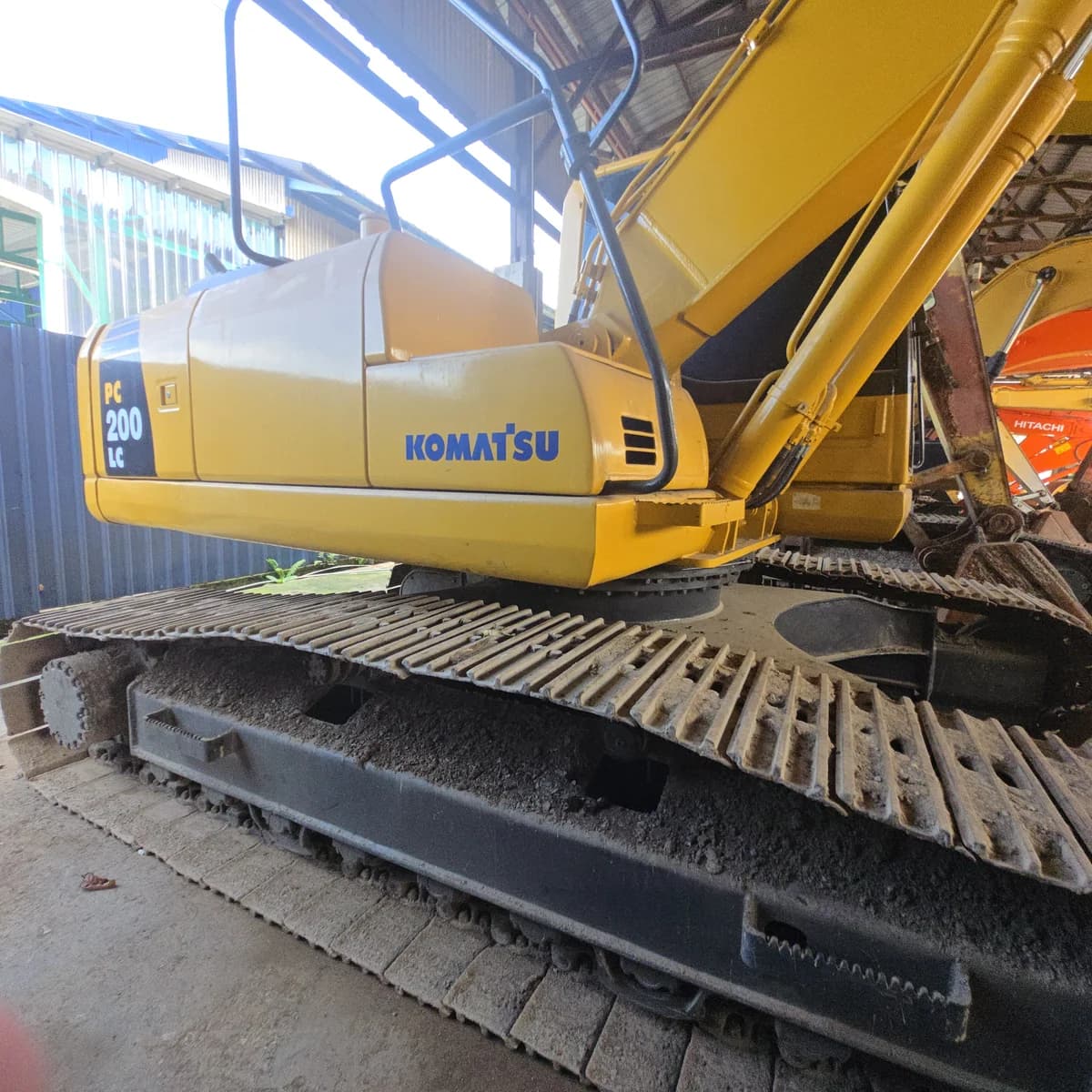 Komatsu | Excavator | PC200-8 | Used | Unregistered Singapore - Image 1