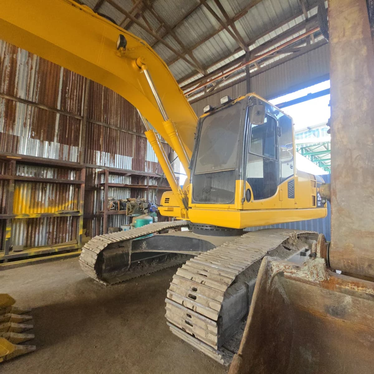 Komatsu | Excavator | PC200-8 | Used | Unregistered Singapore - Image 12