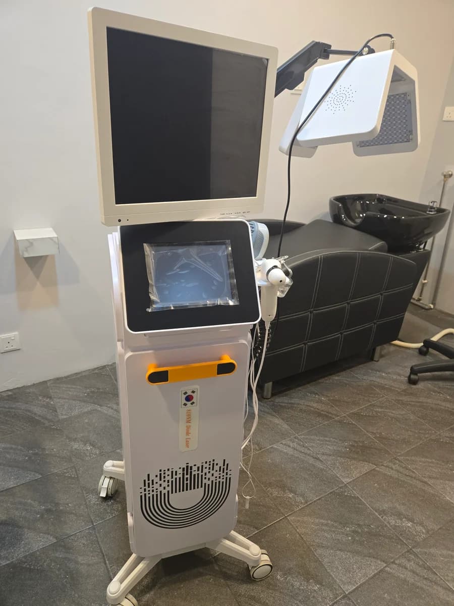 Low-Level Laser Therapy (LLLT) Hair-Regrowth & Treatment | 810 nm diode laser | 2024 | Used - Image 22