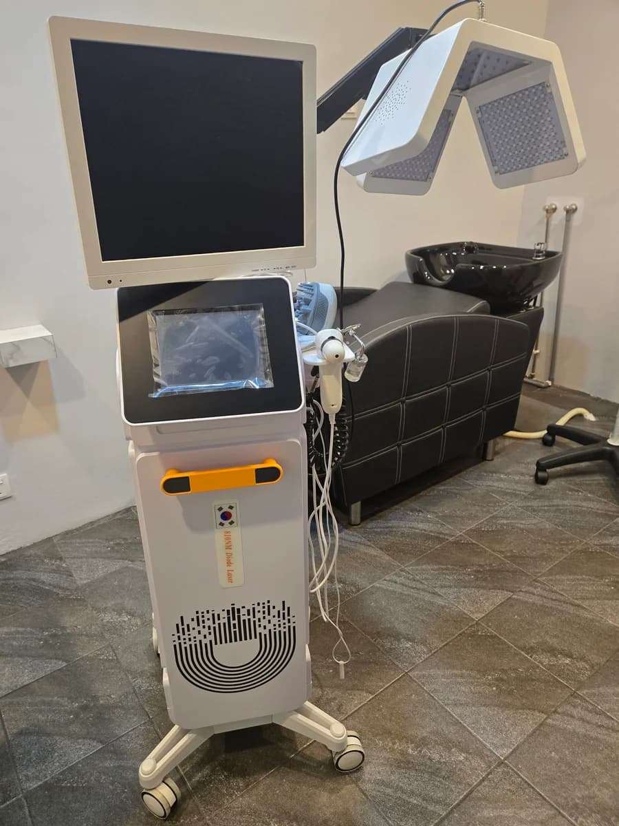 Low-Level Laser Therapy (LLLT) Hair-Regrowth & Treatment | 810 nm diode laser | 2024 | Used - Image 24
