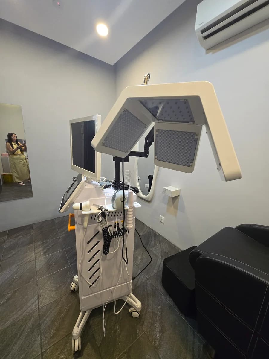 Low-Level Laser Therapy (LLLT) Hair-Regrowth & Treatment | 810 nm diode laser | 2024 | Used - Image 40