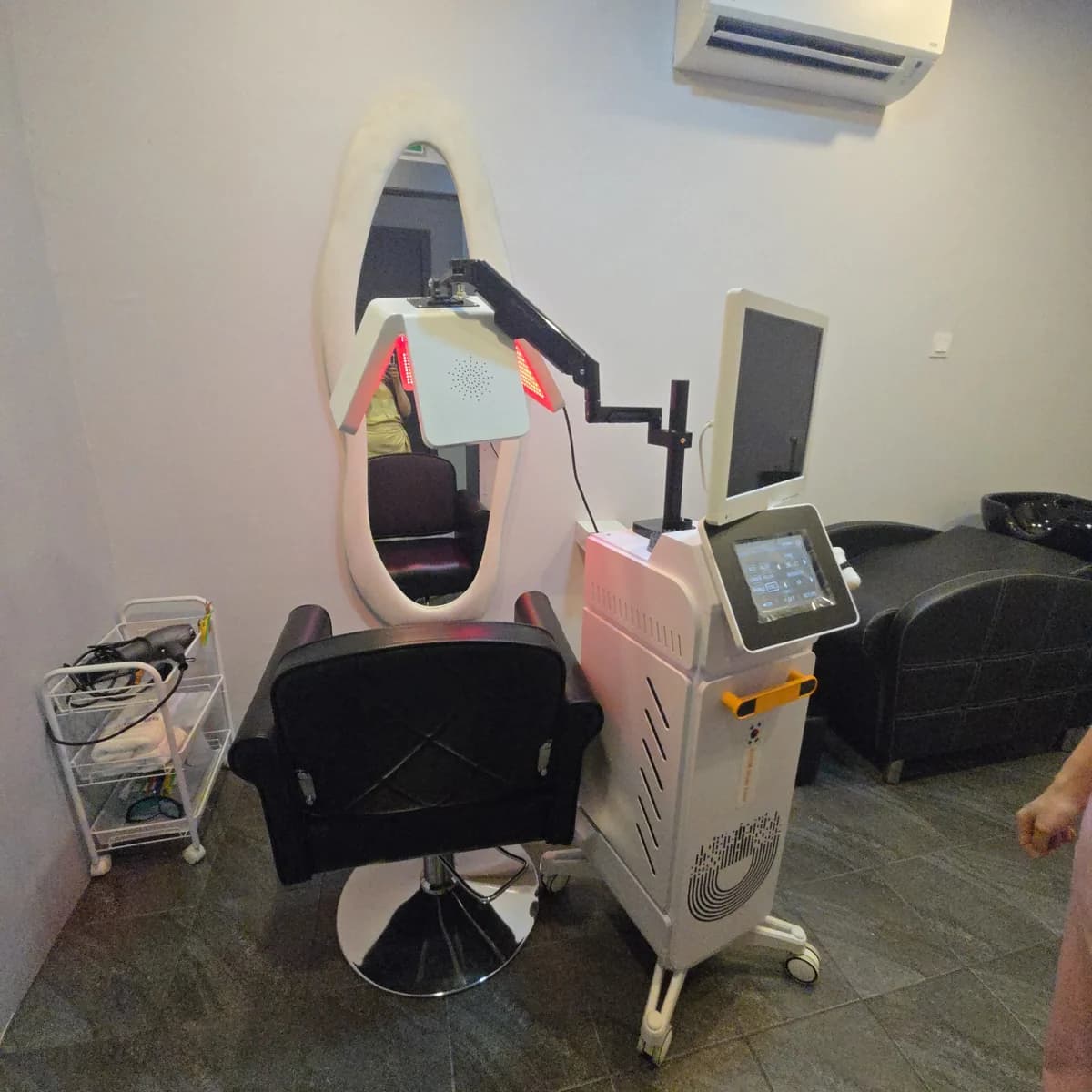 Low-Level Laser Therapy (LLLT) Hair-Regrowth & Treatment | 810 nm diode laser | 2024 | Used - Image 64