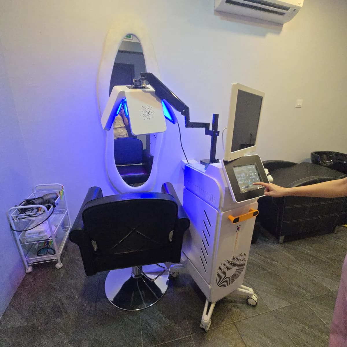 Low-Level Laser Therapy (LLLT) Hair-Regrowth & Treatment | 810 nm diode laser | 2024 | Used - Image 67