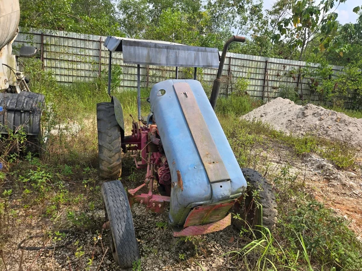 Massey Ferguson | Tractor | 1961 | Used - Image 15