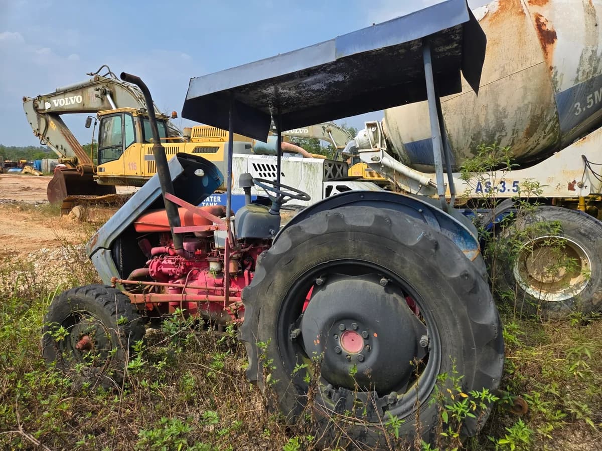 Massey Ferguson | Tractor | 1961 | Used - Image 8