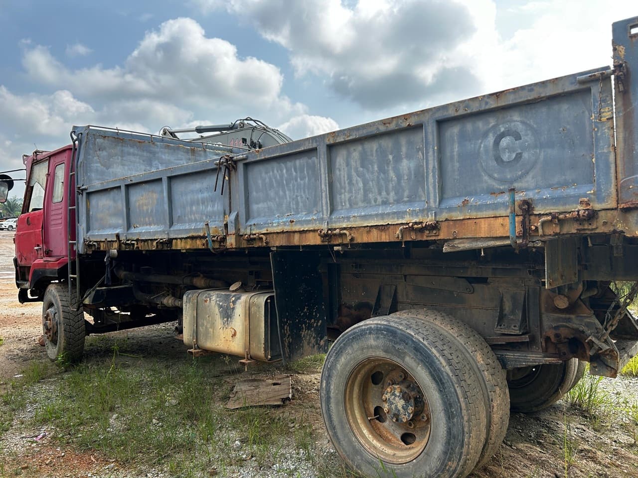 Nissan Diesel PE6 Dumper Lorry - 1987, Used, Engine Functional - Image 3
