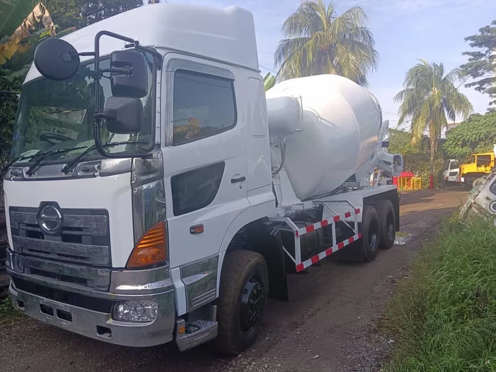 HINO | Concrete Mixer Truck | 700 Series Profia | Used - Image 5