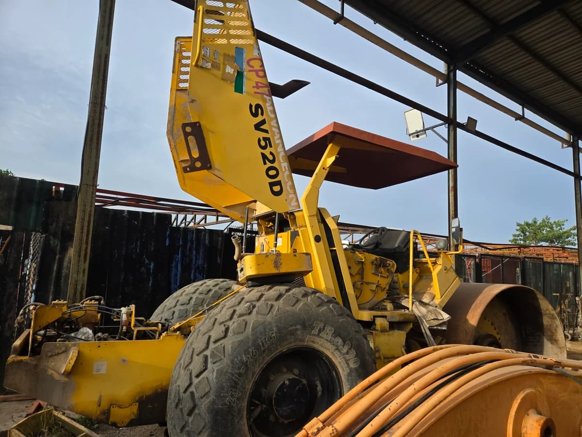 Sakai | Compactor | SV520D | 2017 | used | CP47 -- Engine & GearBox Failure, Sold As-Is, Need Repair, Full Spare Parts Provided - Image 7