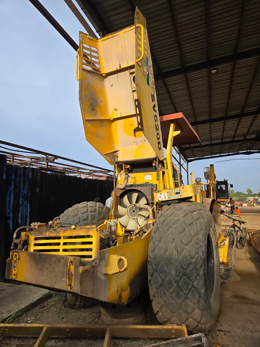 Sakai | Compactor | SV520D | 2017 | used | CP47 -- Engine & GearBox Failure, Sold As-Is, Need Repair, Full Spare Parts Provided - Image 11