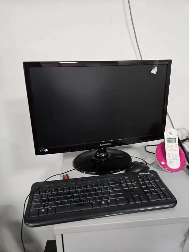 Complete Office Clearance: Printers, Monitors, TV, Copier, Freezer & More! - Image 30