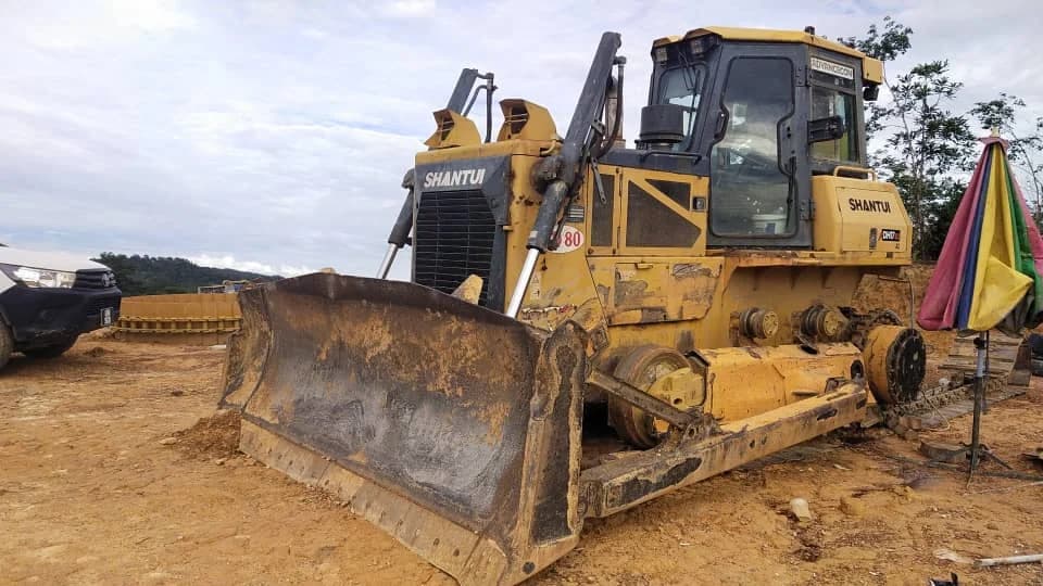 Shantui | Bulldozer | SD16TF | 2021 | Used | BD80 -- Under repair track issue