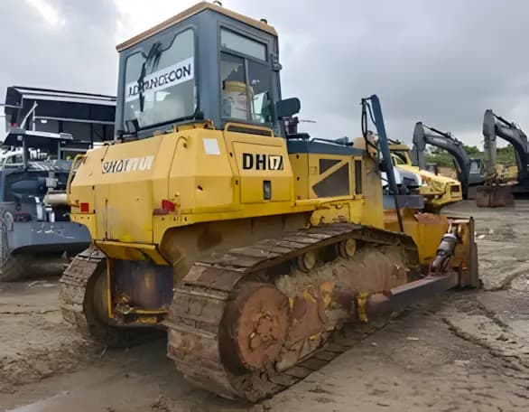 Shantui DH17 Hydraulic Bulldozer – High Performance Earthmoving Equipment | BD73 - Image 3