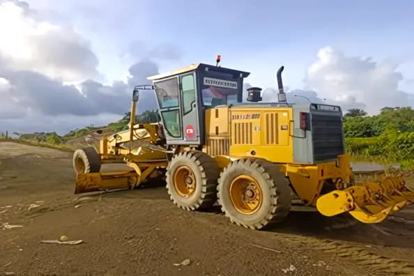 Shantui SG21-3 21-Ton Motor Grader | 215HP China-II Emission | MG19 - Image 5