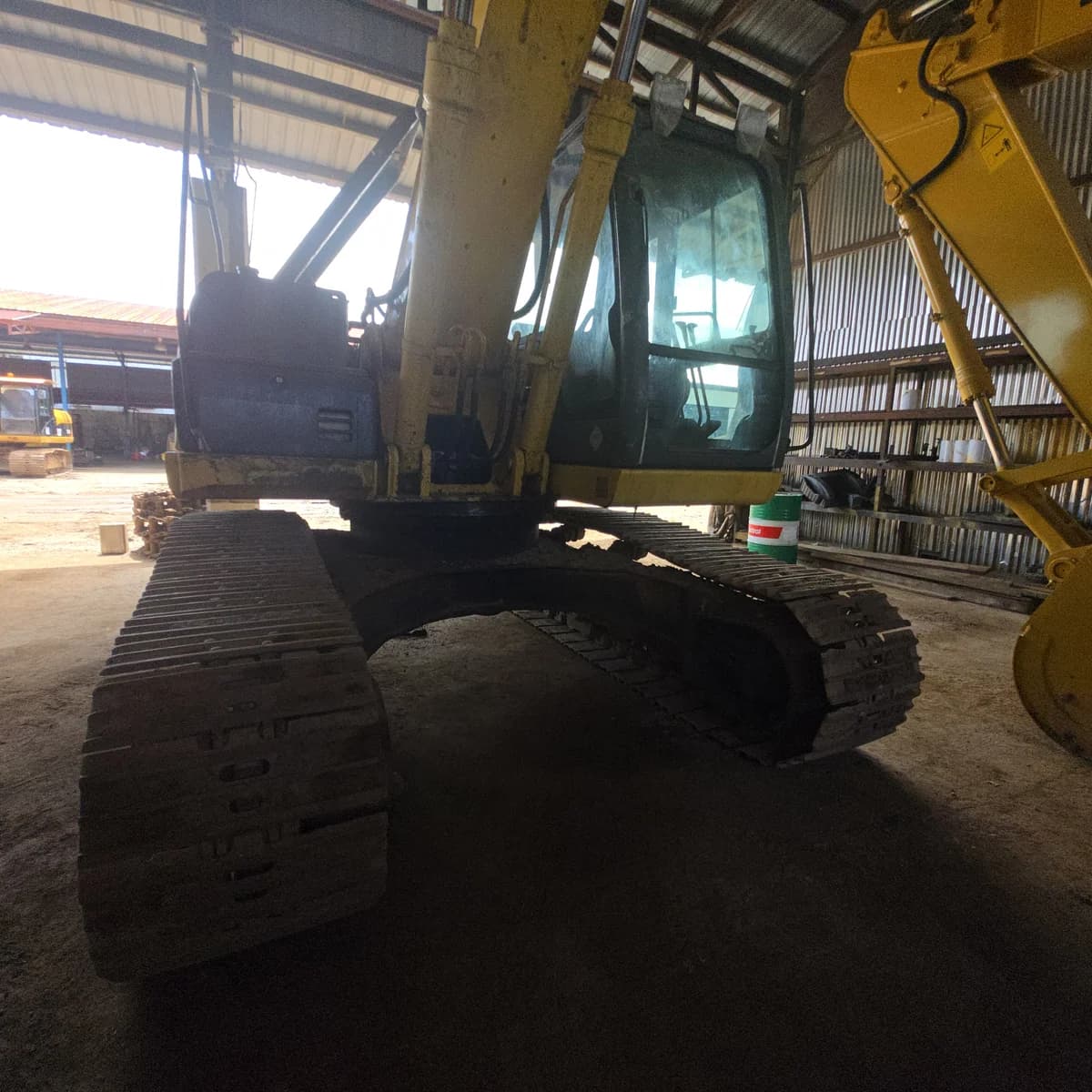 Sumitomo | Excavator | SH220-5 | Used | Unregistered Japan - Image 3