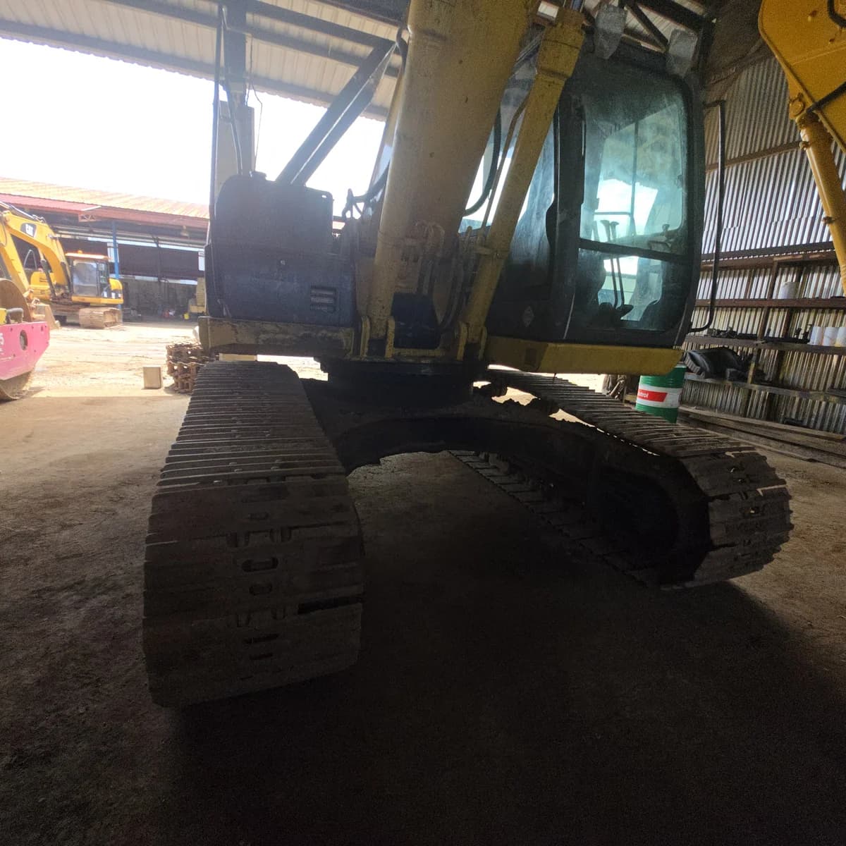 Sumitomo | Excavator | SH220-5 | Used | Unregistered Japan - Image 5