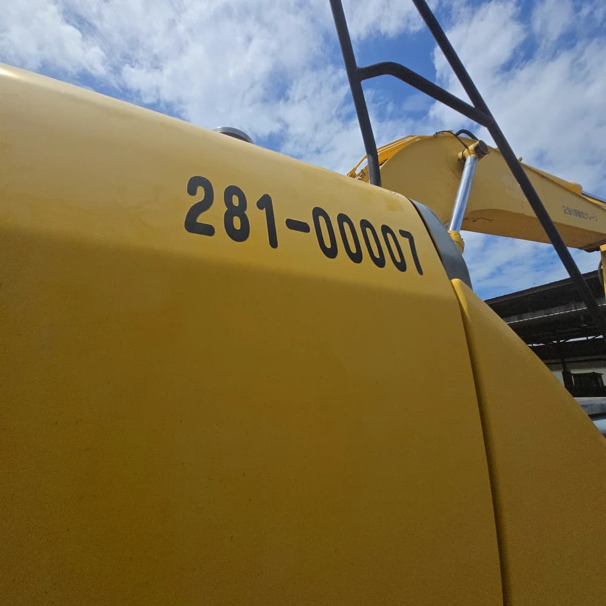 Sumitomo | Excavator | SH200-5 | Unregistered - Image 11