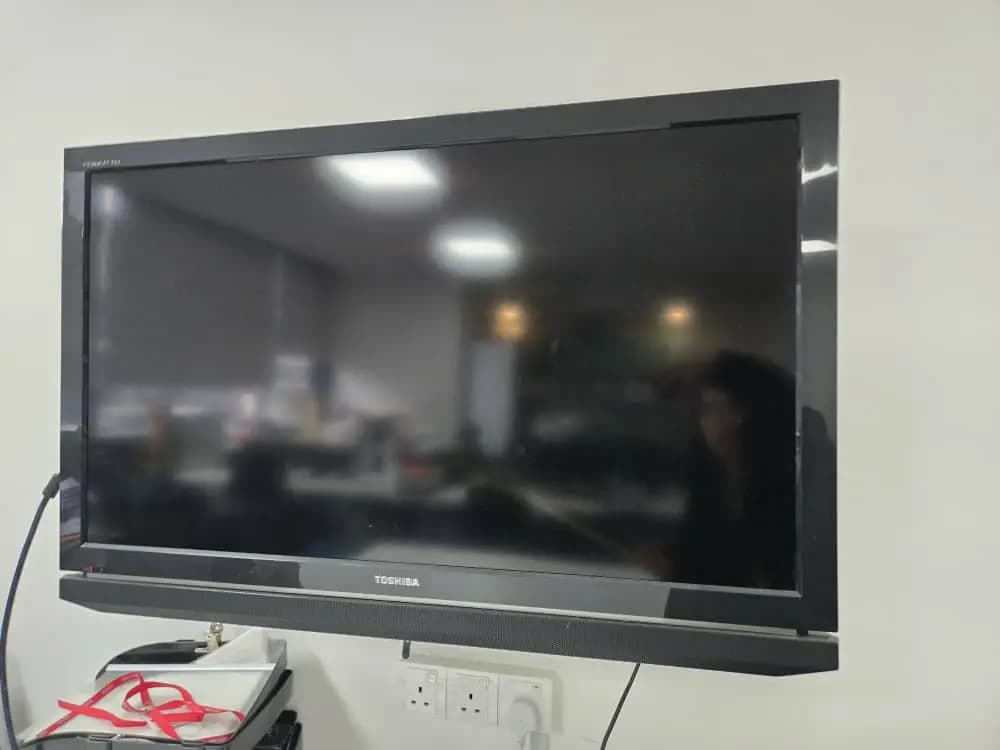 Toshiba 45-Inch LED TV – Full HD Smart Television