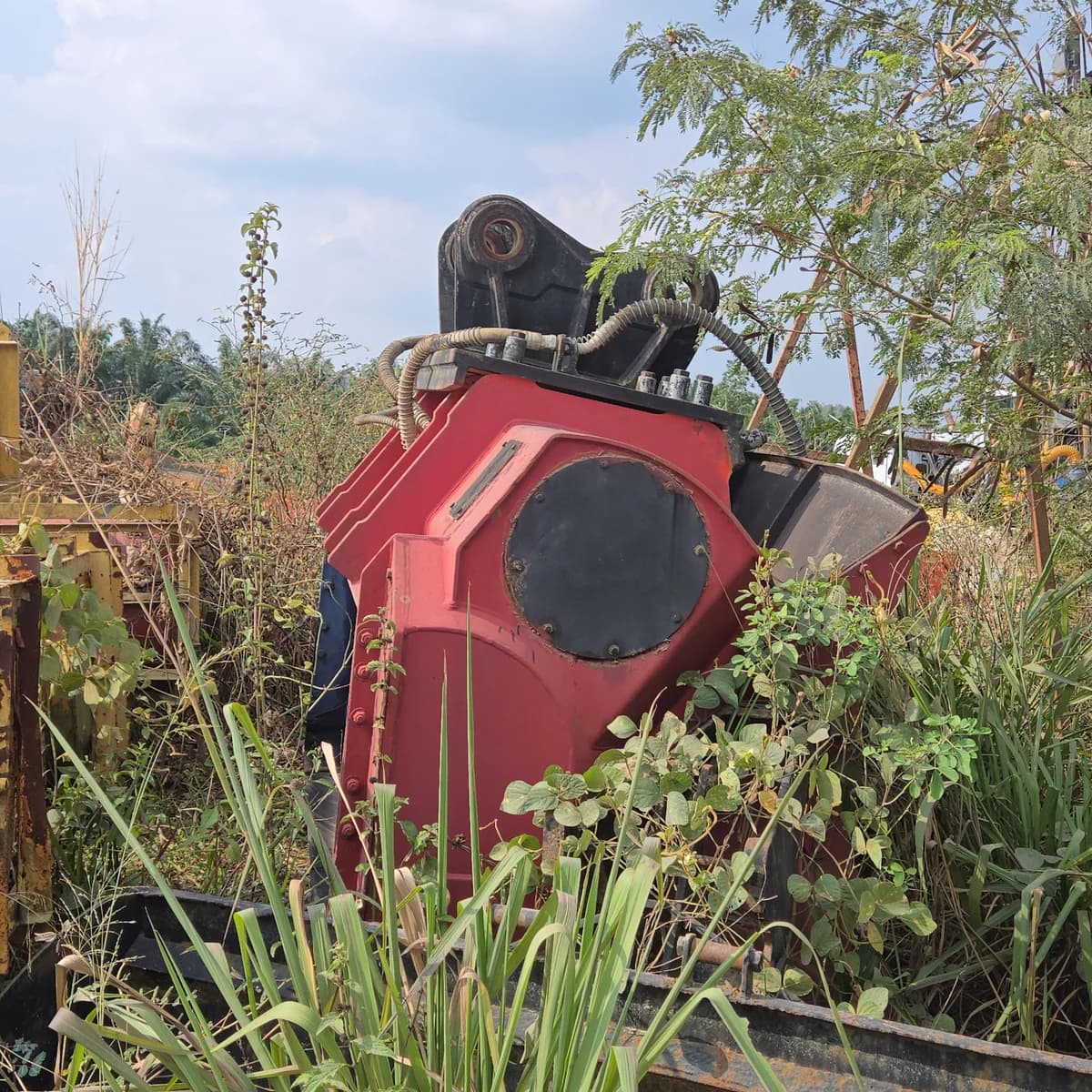 Hydraulic Demolition Pulverizer | Stone Tree Cruncher to Precision | Used - Image 1