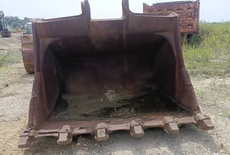 Volvo Excavator Bucket EC700CL Code 04 | Heavy Duty, Used - Image 4