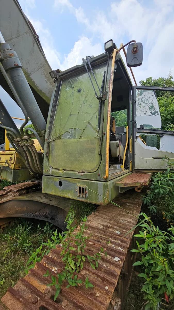 Volvo Excavator EC480DL EV115 | Heavy Duty Construction Equipment - Image 5