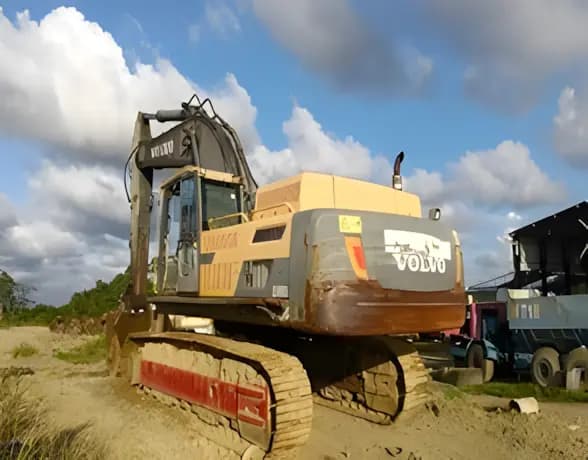 Used | Volvo EC480DL 2016 Excavator – High-Powered | EV127 - Image 4